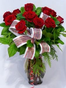 1 Dozen Roses in Vase with Ribbon